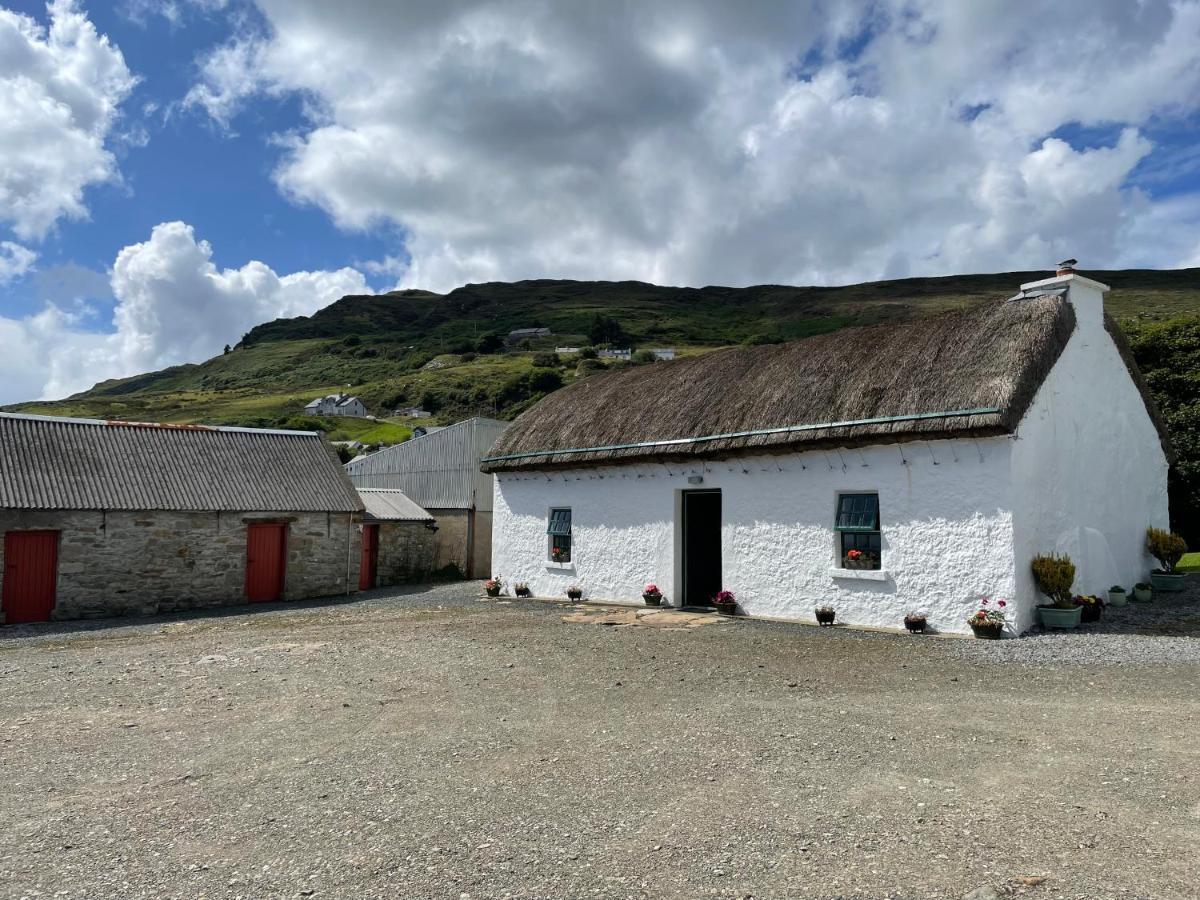 Anne'S Thatched Cottage Kilcar Екстер'єр фото